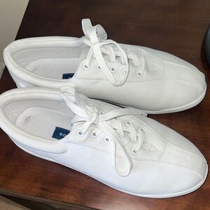 Easy Spirit White Sneakers 9.5M Women’s Nearly New
